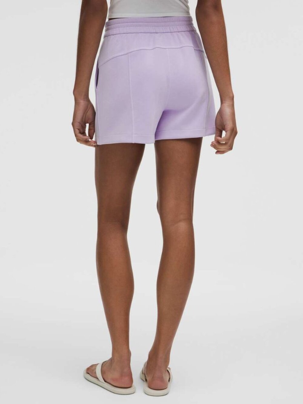 Lululemon softstreme high-rise short 4” - Picture 2 of 4